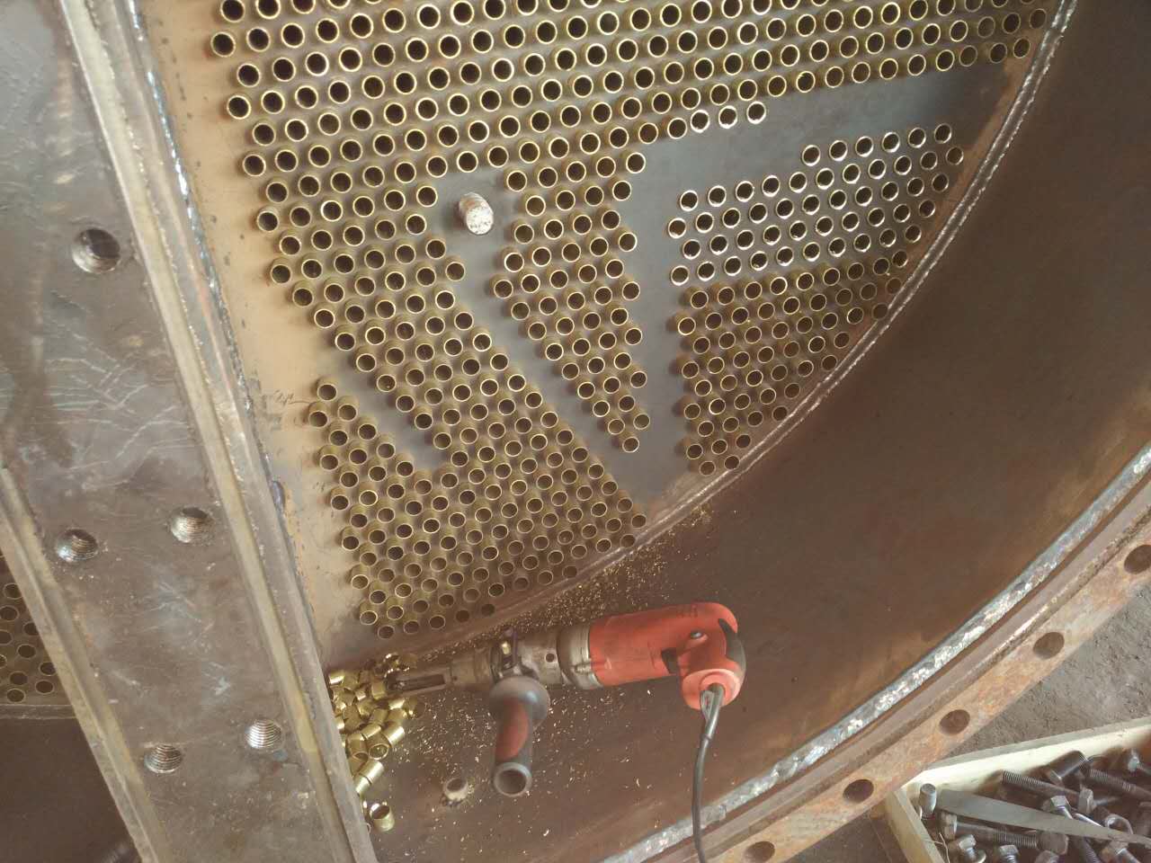 凝汽器换管凝汽器换不锈钢管，铜管换不锈钢管